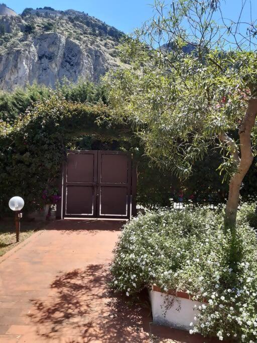 Da Nonna Cettina Appartamento In Villa Con Piscina Palerme Extérieur photo