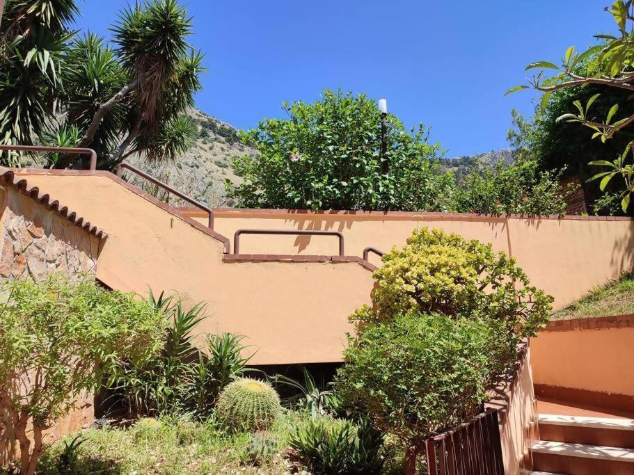 Da Nonna Cettina Appartamento In Villa Con Piscina Palerme Extérieur photo